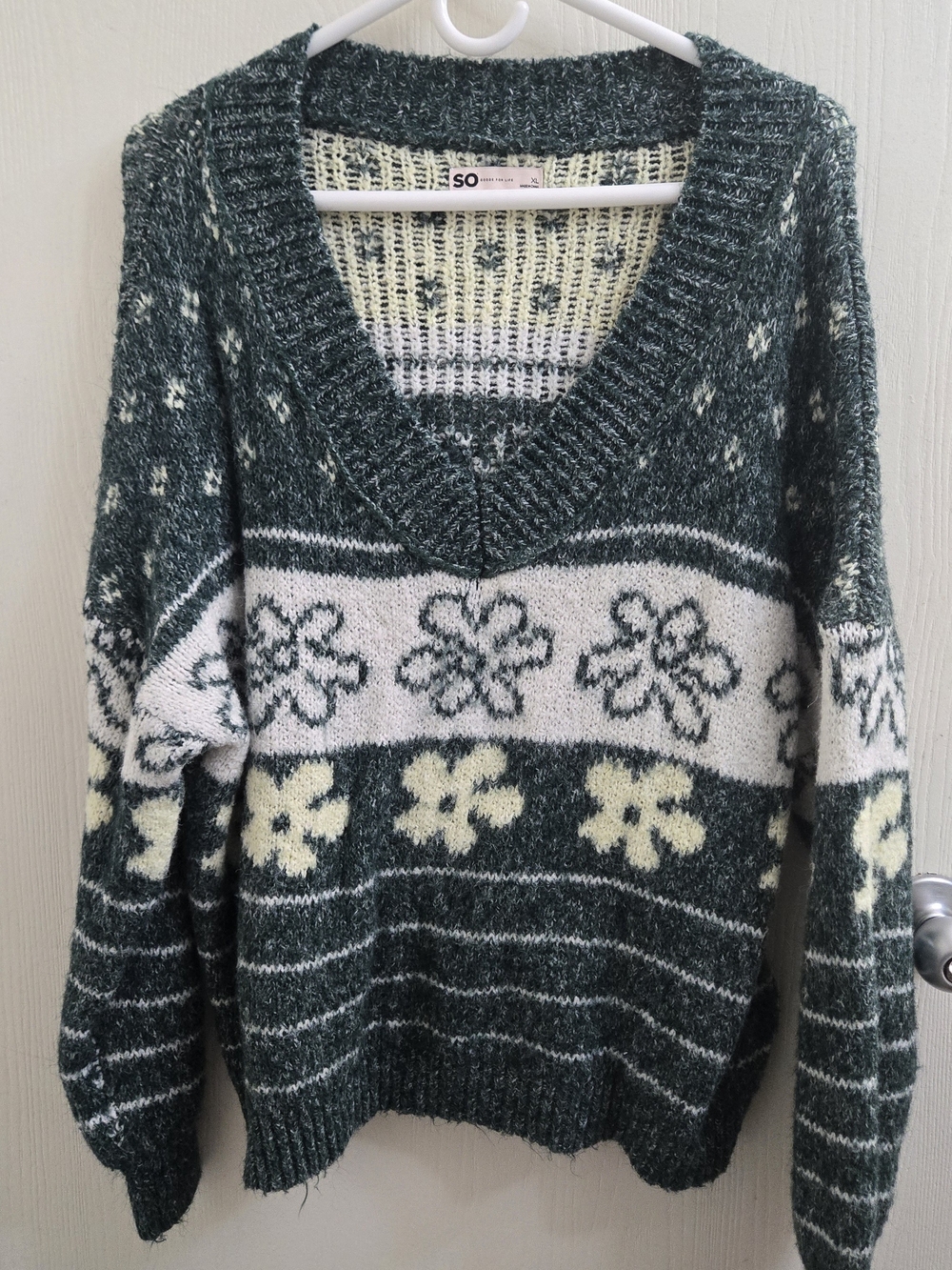 SO Forest Green Floral V-Neck Sweater XL